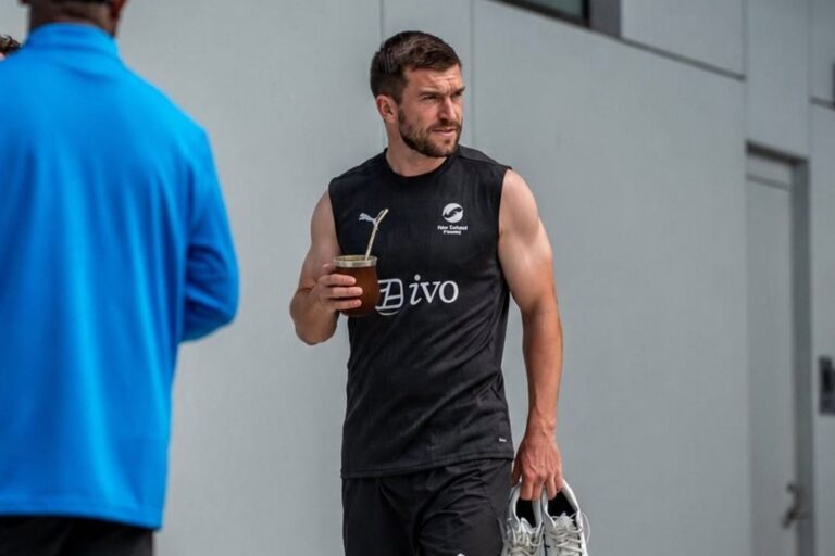 Tim Payne durante el partido amistoso entre Nueva Zelanda y Haití